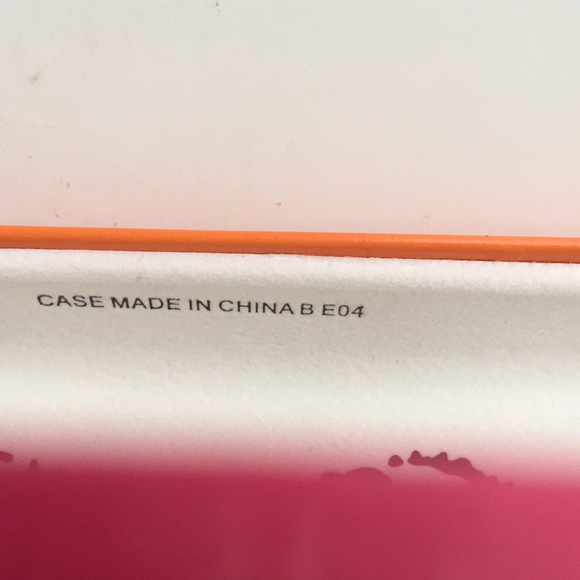 Kate Spade case NWOT, with cloth - Picture 5 of 5